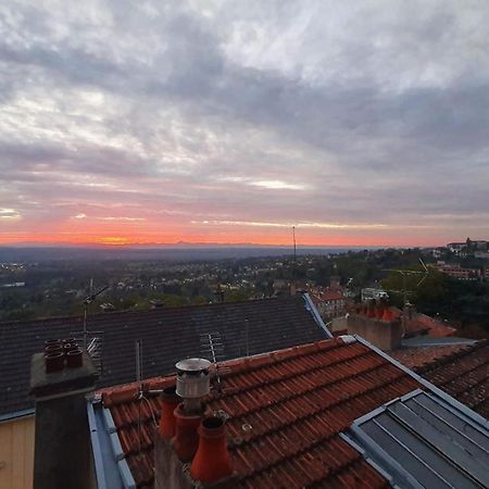 Le Charme De La Verriere Appartement Thiers Buitenkant foto